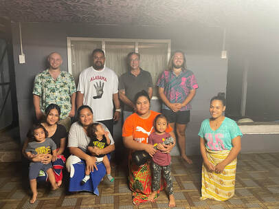 Research teach with Leota's family in Apia.